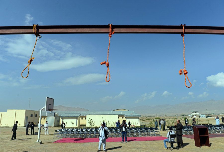 Nooses hang at Afghanistan's Pul-e-Charkhi prison, where five men were executed on October 8th for the gang rape of four women.  Photo: Wakil Kohsar/AFP/Getty Images.