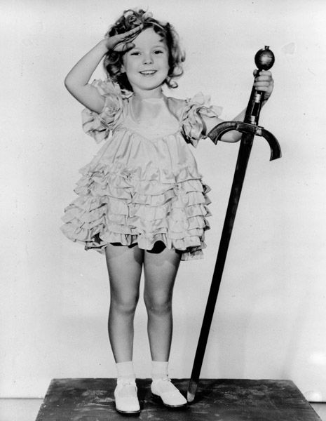 In this 1933 file photo, child actress Shirley Temple is seen in her role as “Little Miss Marker”. Shirley Temple, the curly-haired child star who put smiles on the faces of Depression-era moviegoers, has died. She was 85. — Photo: Associated Press.