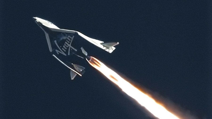 Virgin Galactic successfully completed the third rocket-powered supersonic flight of its passenger-carrying reusable space vehicle, SpaceShipTwo. — Photo: MarsScientific.com & Clay Center Observatory/January 10th, 2014.