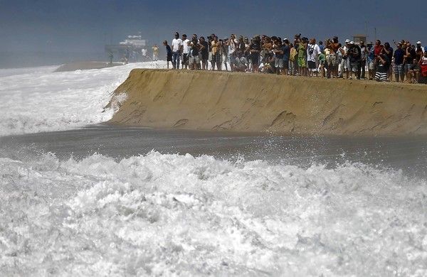 The destructive power of rising sea levels will be felt first when storms hit vulnerable places such as Newport Beach, said Gary Griggs, director of the Institute of Marine Sciences at UC Santa Cruz. Above, the Wedge at Newport Beach. — Photo: Luis Sinco/Los Angeles Times/September 01, 2011.