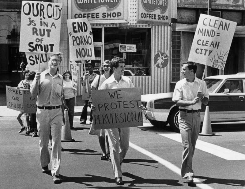 Followers of the Rev. Sun Myung Moon protest pornography in Norfolk, Virginia.  Photo: Charles Meads/Associated Press/August 08, 1977.