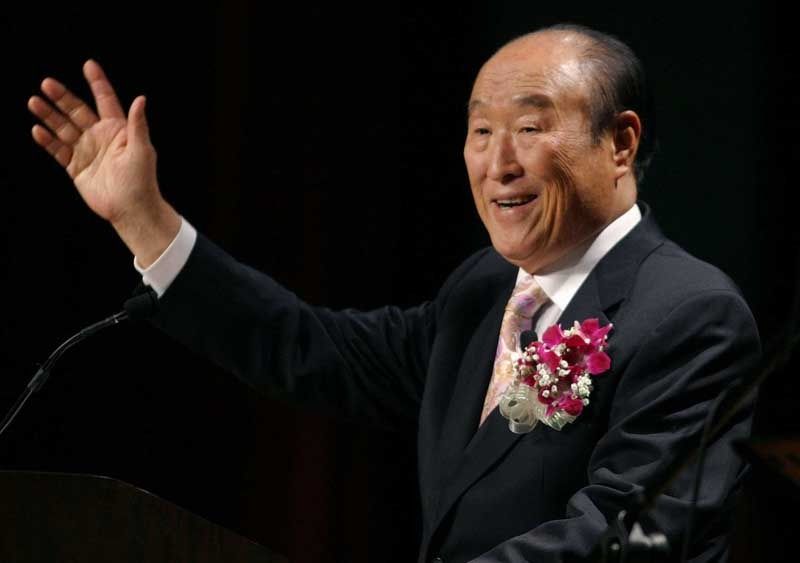 The Rev. Sun Myung Moon speaks during his Now is God's Time rally in New York.  Photo: John Marshall Mantel/Associated Press/June 25, 2005.
