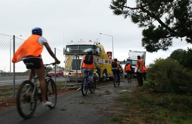 STICKY SITUATION: This truck got stuck on the cycleway next to the northwestern motorway.  Photo: JONATHAN BIXLEY.