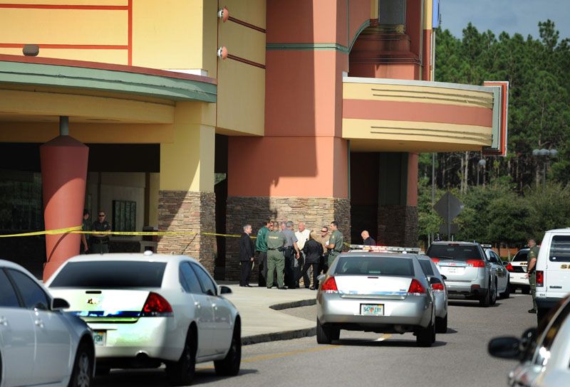 Grove 16 management put a message on its website to say the theater was temporarily closed due to circumstance beyond our control.  Photo: Cliff McBride/The Tampa Herald.