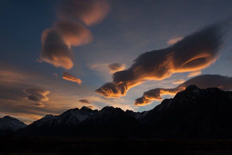 Mount Cook photographer Simon Middlemass has been documenting the alien cloud formations that appear regularly at his front door.