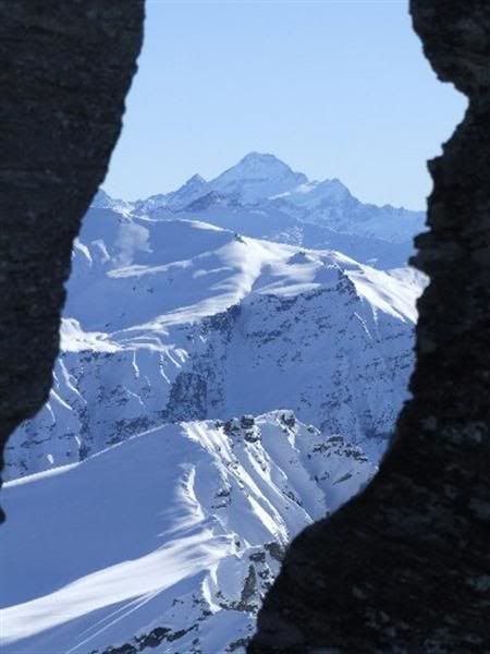 The 3033m-high peak of Mount Aspiring has captivated climbers for the past 100 years.  Photo by Matthew Haggart.