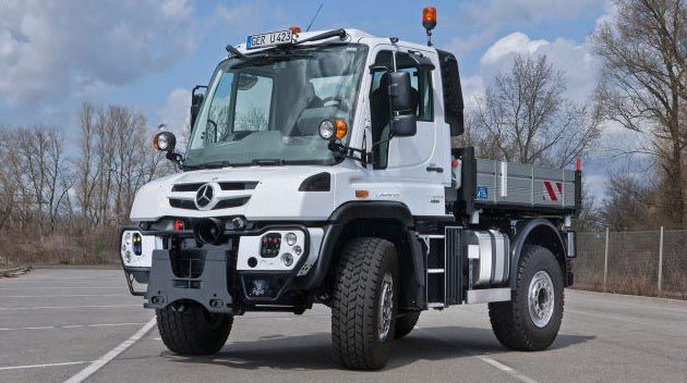 The sort of insane Mercedes Unimog. A real thing. Because OMFG what?