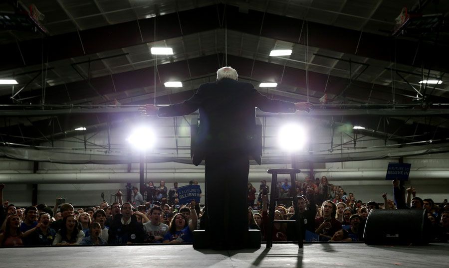 Democratic presidential candidate Bernie Sanders addresses supporters during a rally at Argo Community High School in Summit, Illinois. — Photograph: John J. Kim/Chicago Tribune.