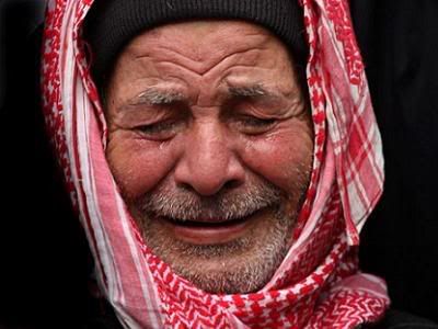 1232152039old man cries gaza savech - Cyber Shots Competition November 2014